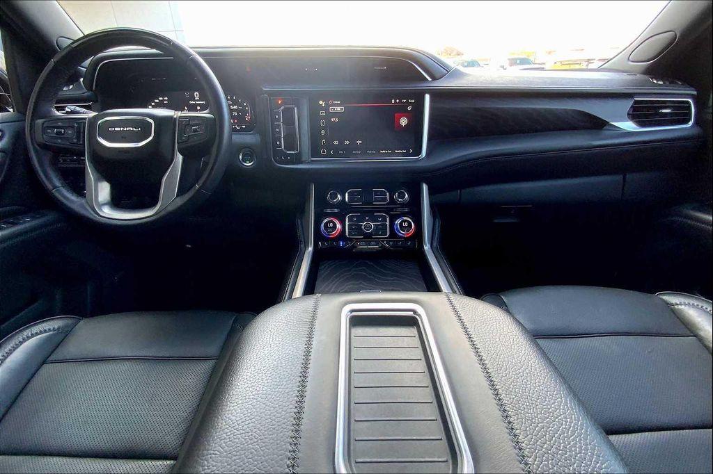 used 2024 GMC Yukon XL car, priced at $71,982
