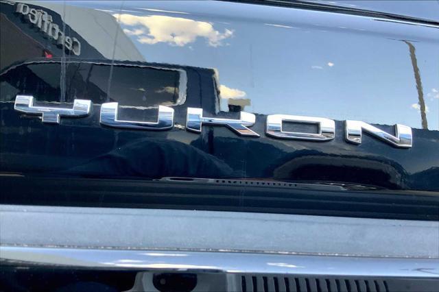 used 2024 GMC Yukon XL car