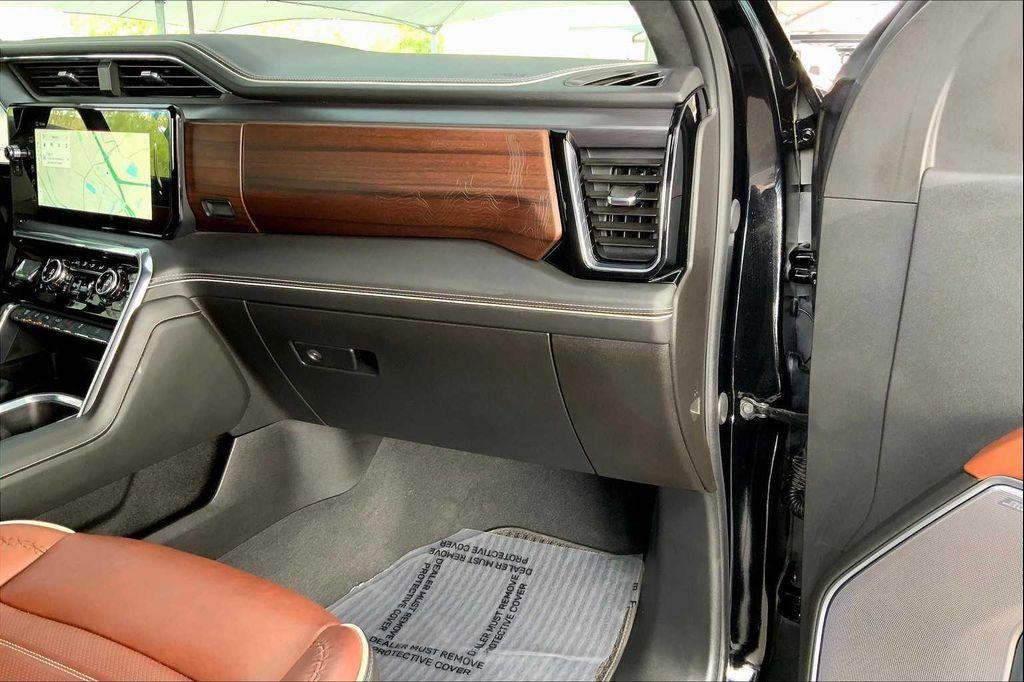 used 2025 GMC Sierra 2500 car, priced at $77,592