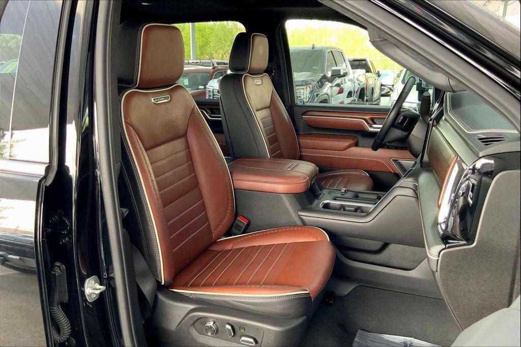 used 2025 GMC Sierra 2500 car, priced at $77,592