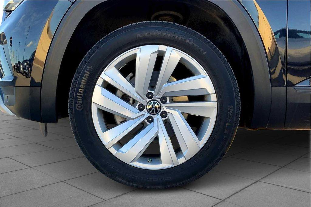 used 2021 Volkswagen Atlas Cross Sport car, priced at $23,476
