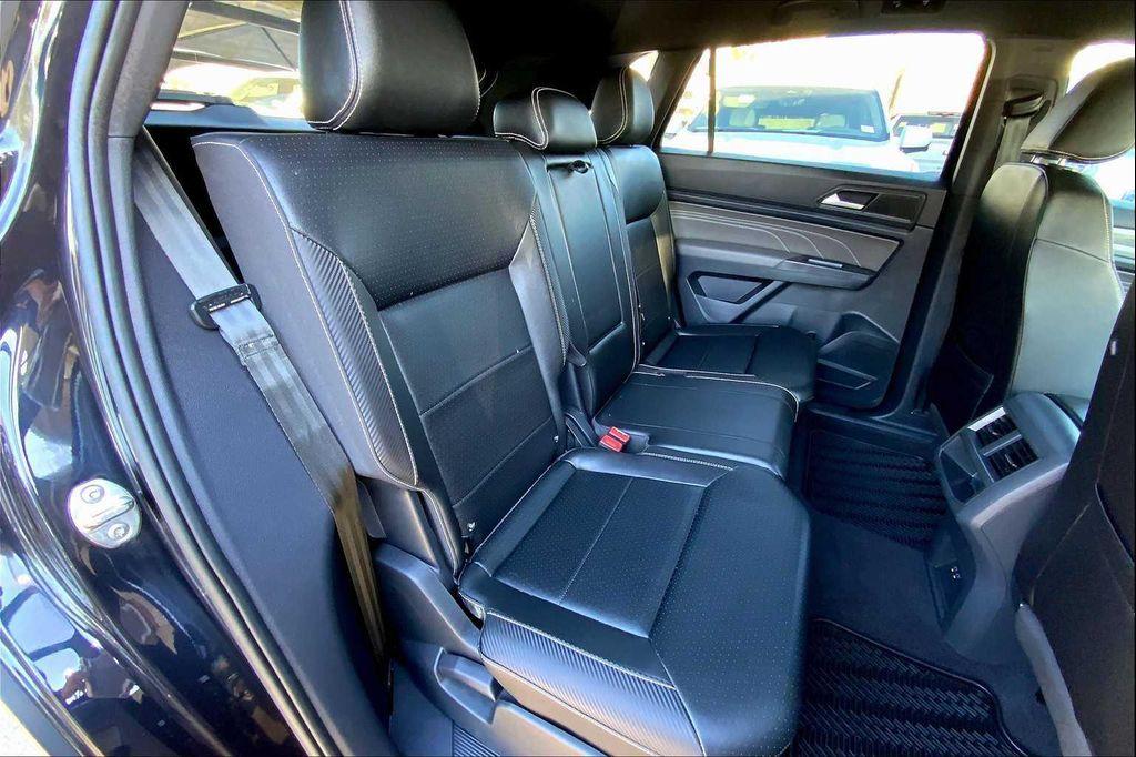 used 2021 Volkswagen Atlas Cross Sport car, priced at $23,476