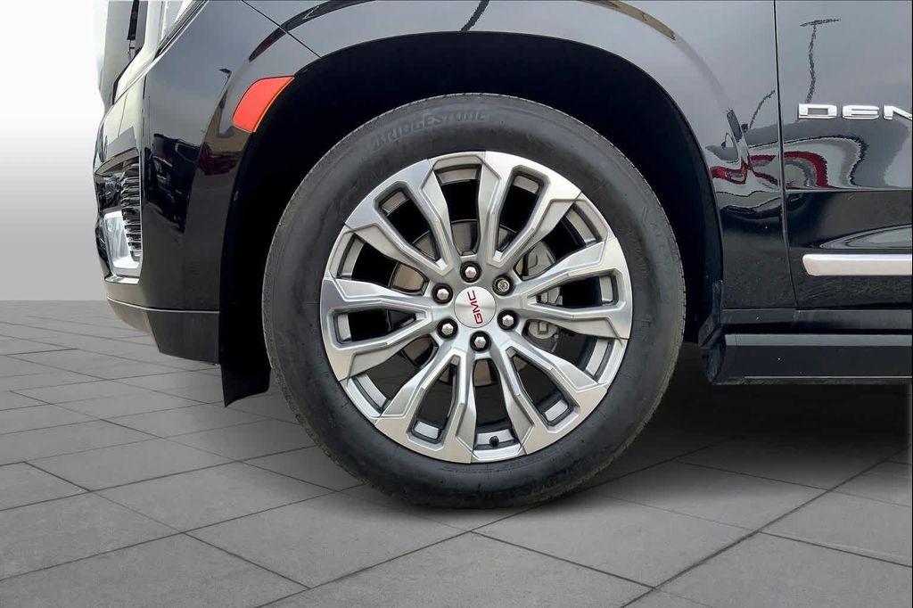 used 2022 GMC Yukon XL car, priced at $58,047