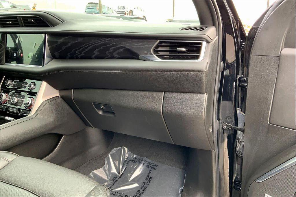 used 2022 GMC Yukon XL car, priced at $58,047