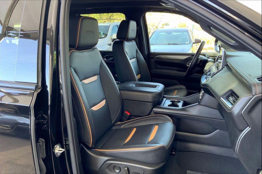 used 2024 GMC Yukon car, priced at $69,592