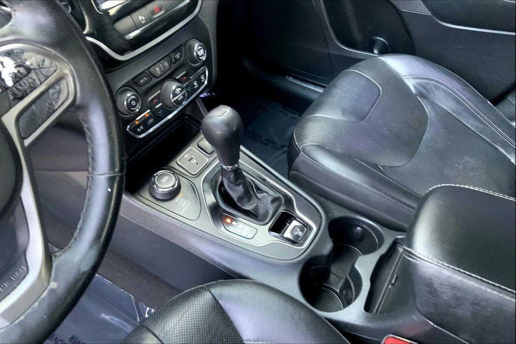 used 2019 Jeep Cherokee car, priced at $11,982