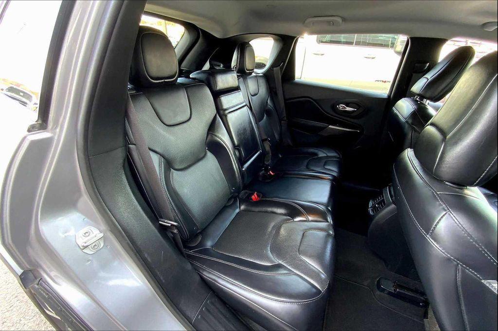 used 2019 Jeep Cherokee car, priced at $11,982