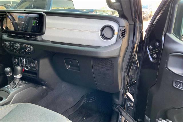 used 2025 Jeep Gladiator car, priced at $39,761
