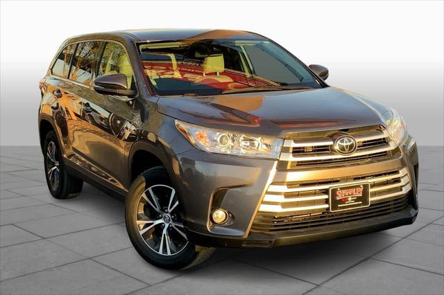 used 2019 Toyota Highlander car, priced at $25,992