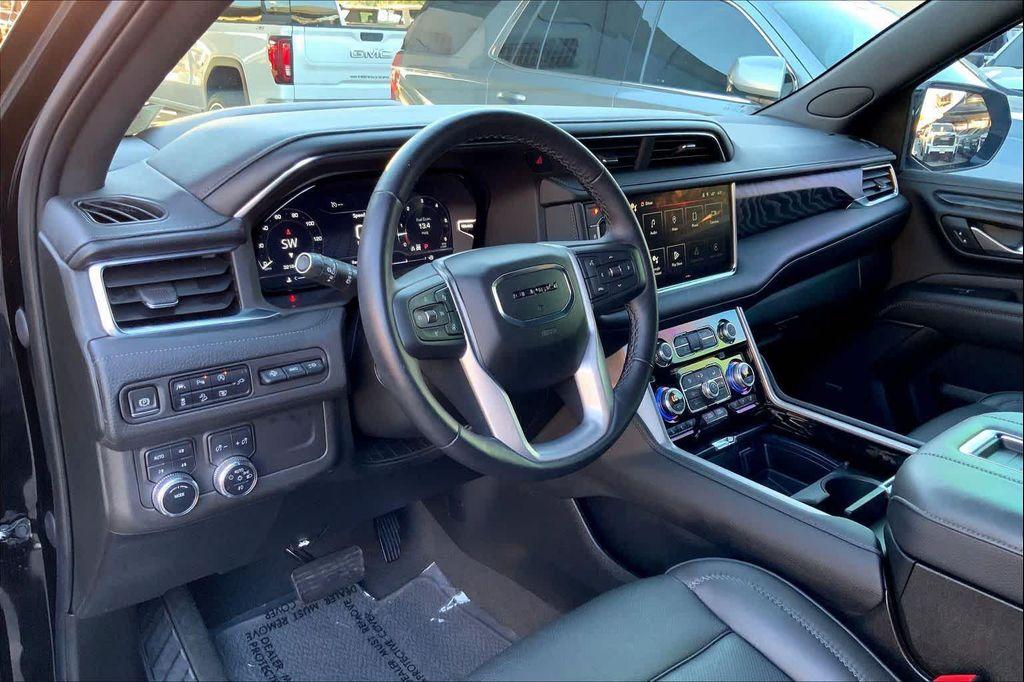 used 2022 GMC Yukon XL car, priced at $59,982