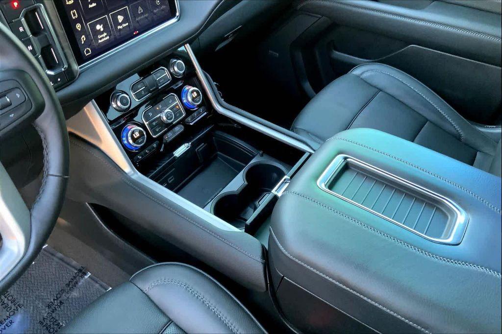 used 2022 GMC Yukon XL car, priced at $59,982