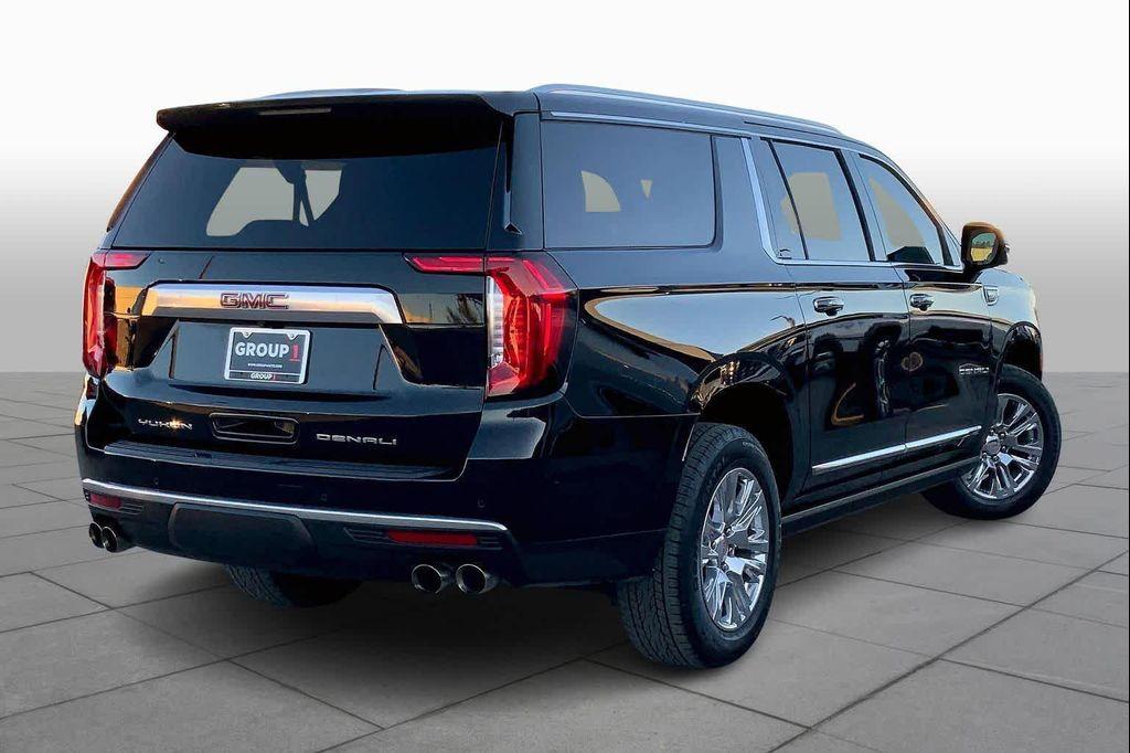 used 2022 GMC Yukon XL car, priced at $59,982