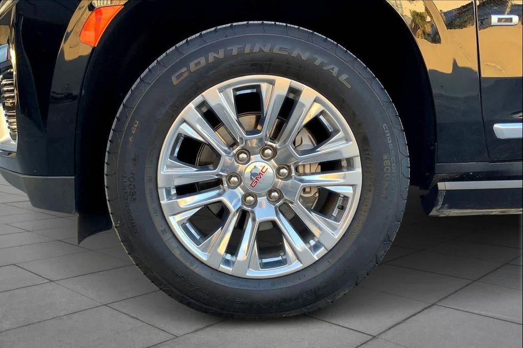 used 2022 GMC Yukon XL car, priced at $59,982