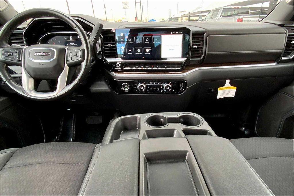 used 2022 GMC Sierra 1500 car, priced at $39,982
