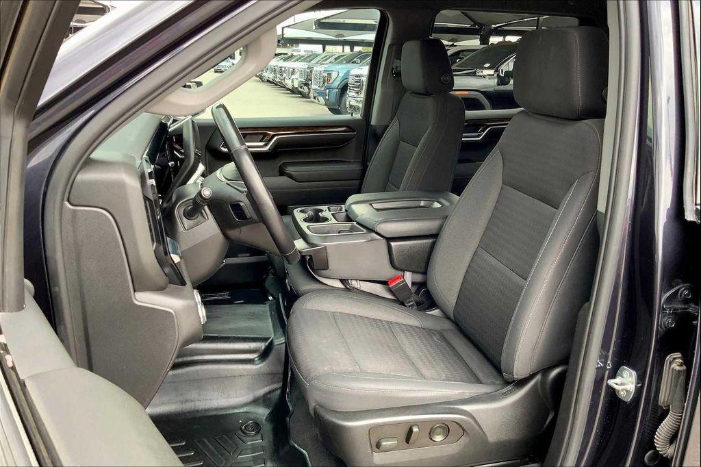 used 2022 GMC Sierra 1500 car, priced at $39,982