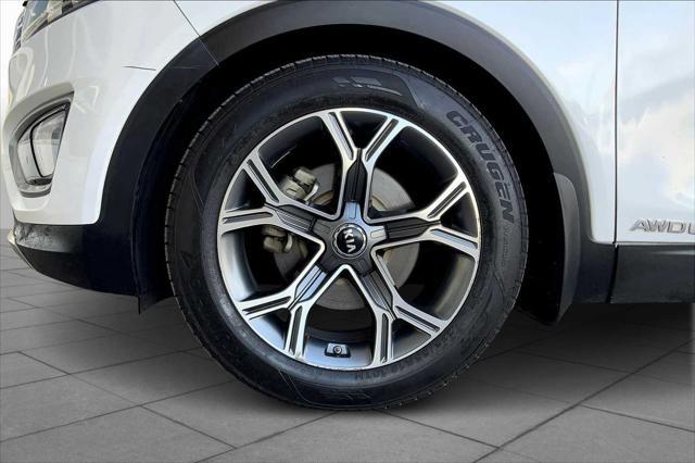 used 2017 Kia Sorento car, priced at $9,892