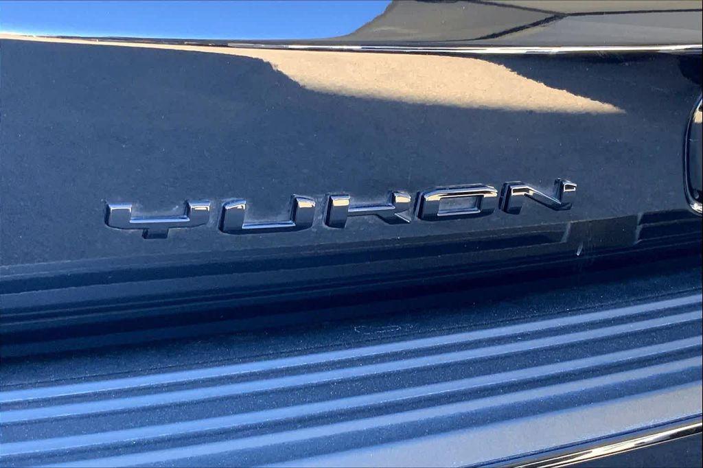 used 2024 GMC Yukon car, priced at $75,982