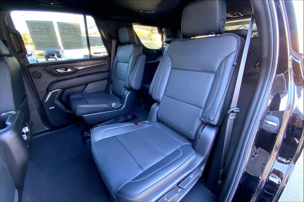 used 2024 GMC Yukon car, priced at $75,982