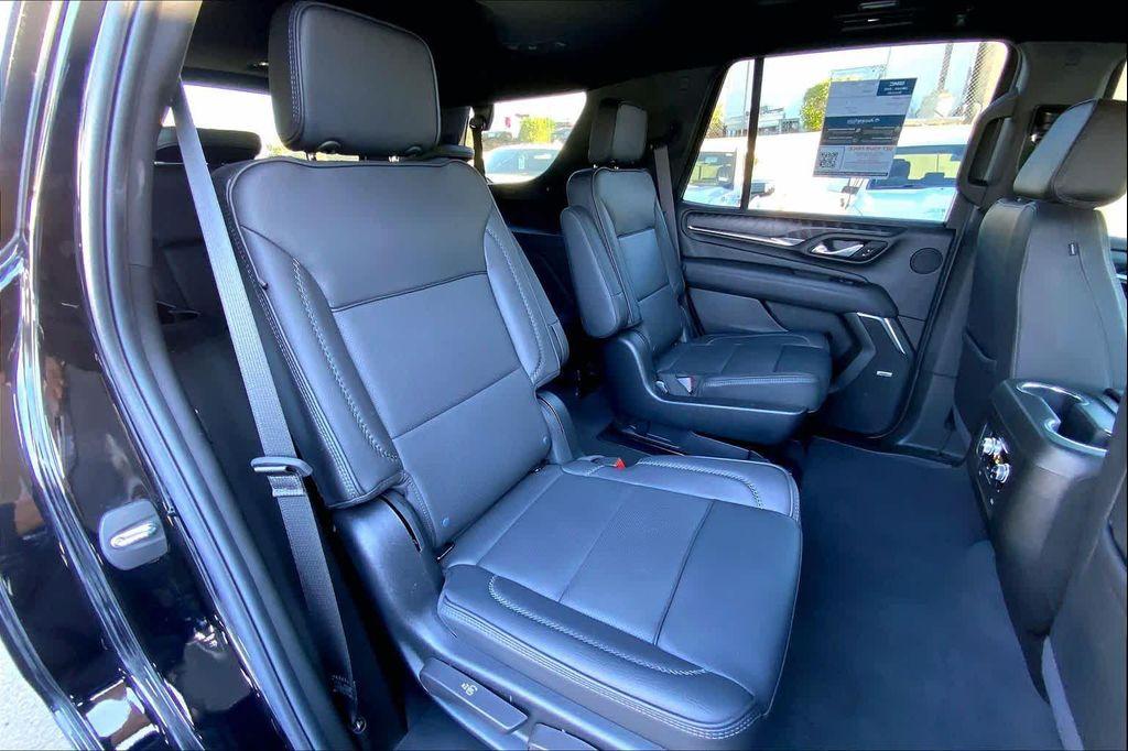 used 2024 GMC Yukon car, priced at $75,982