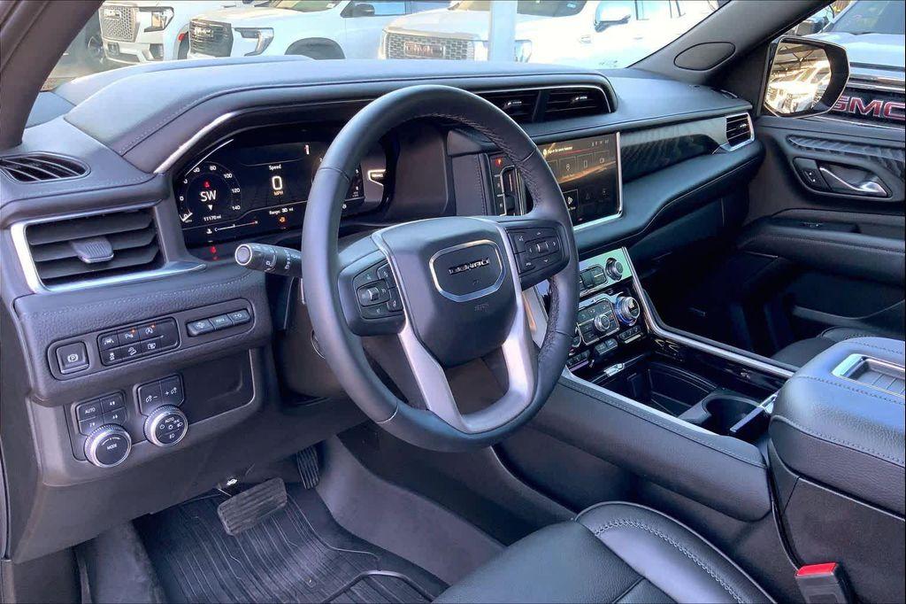 used 2024 GMC Yukon car, priced at $75,982