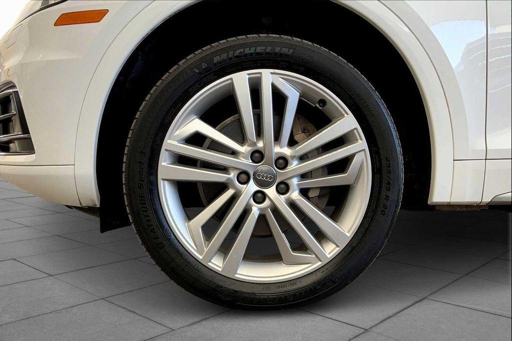 used 2018 Audi Q5 car, priced at $20,392