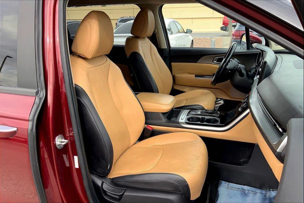 used 2022 Kia Carnival car, priced at $24,245