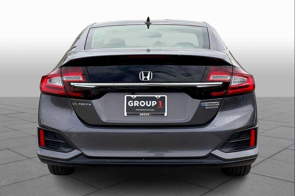 used 2018 Honda Clarity Plug-In Hybrid car, priced at $17,937