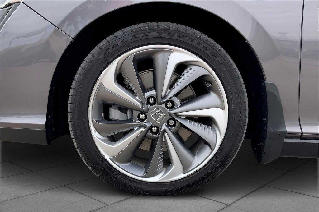 used 2018 Honda Clarity Plug-In Hybrid car, priced at $17,937