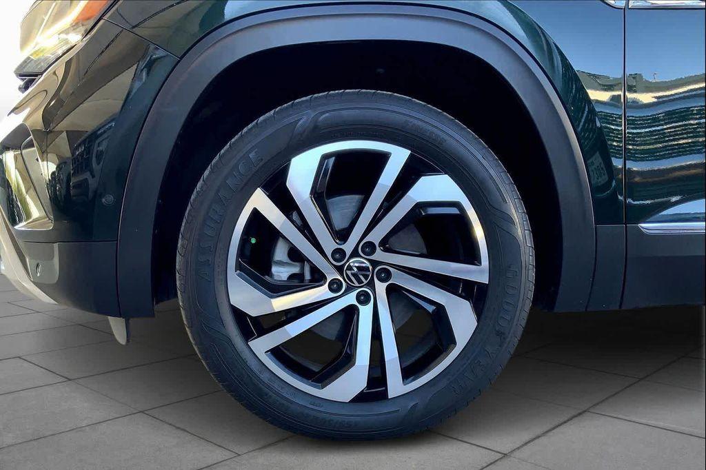 used 2021 Volkswagen Atlas car, priced at $30,345