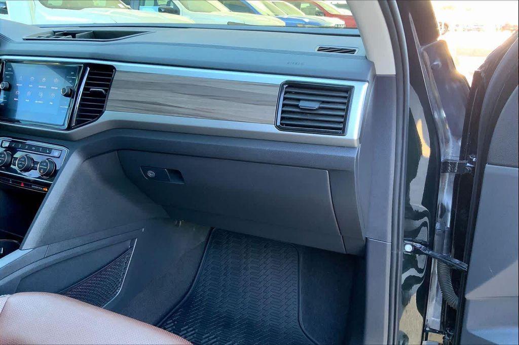 used 2021 Volkswagen Atlas car, priced at $30,345