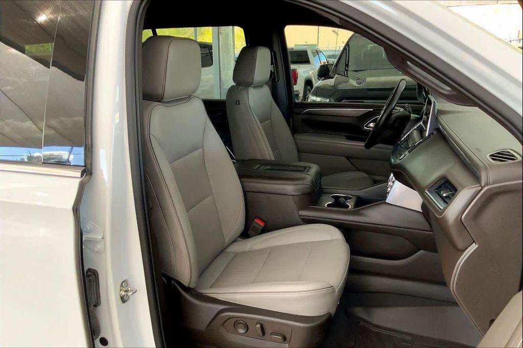 used 2023 GMC Yukon car, priced at $49,592