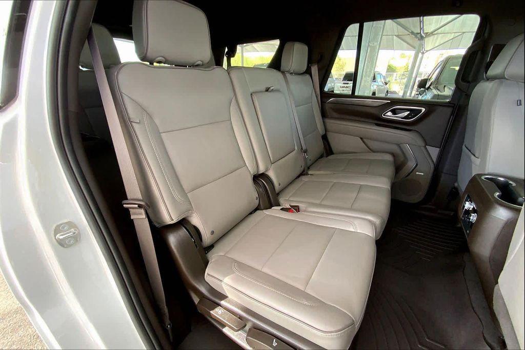 used 2023 GMC Yukon car, priced at $49,592