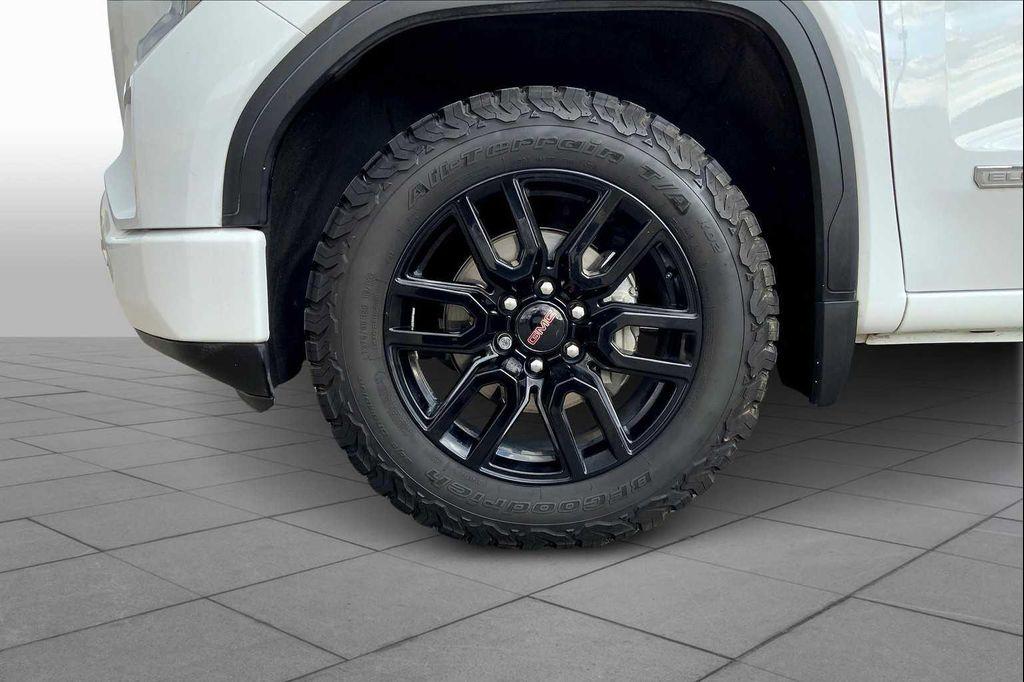 used 2021 GMC Sierra 1500 car, priced at $36,592