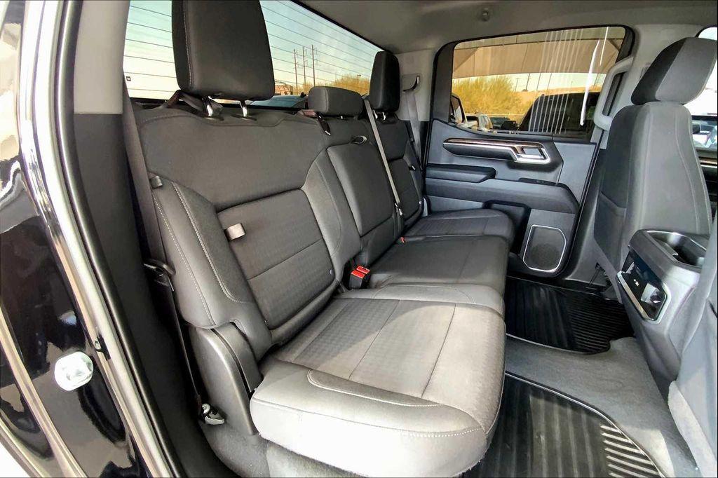 used 2023 GMC Sierra 1500 car, priced at $43,889