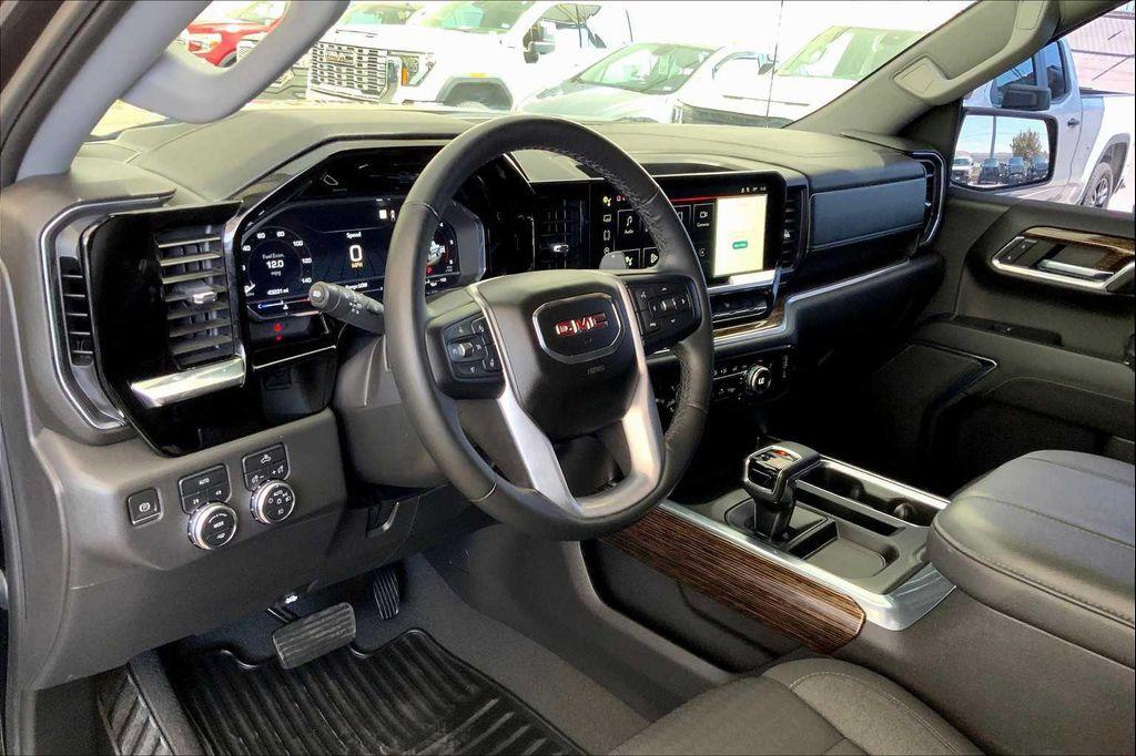 used 2023 GMC Sierra 1500 car, priced at $43,889