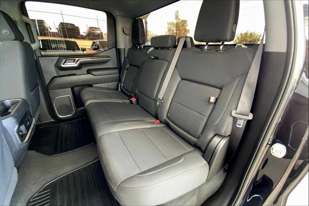 used 2023 GMC Sierra 1500 car, priced at $43,889