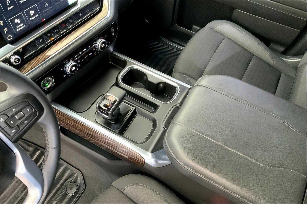 used 2023 GMC Sierra 1500 car, priced at $43,889