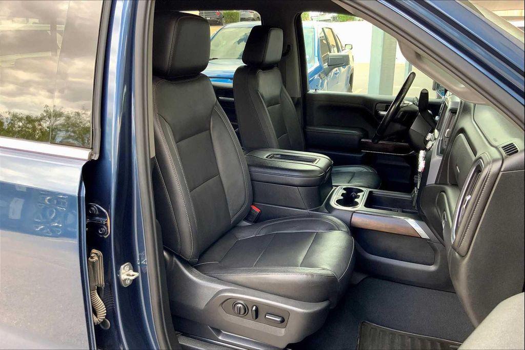 used 2019 GMC Sierra 1500 car, priced at $35,592
