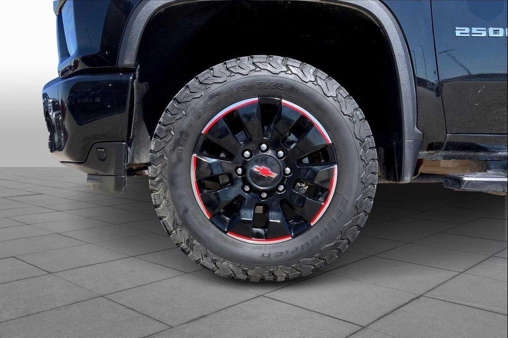 used 2022 Chevrolet Silverado 2500 car, priced at $45,982