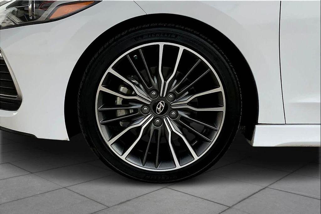 used 2018 Hyundai Elantra car, priced at $13,592
