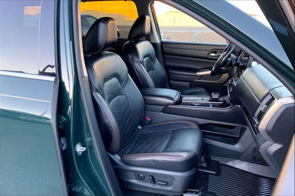 used 2023 Nissan Pathfinder car, priced at $36,592