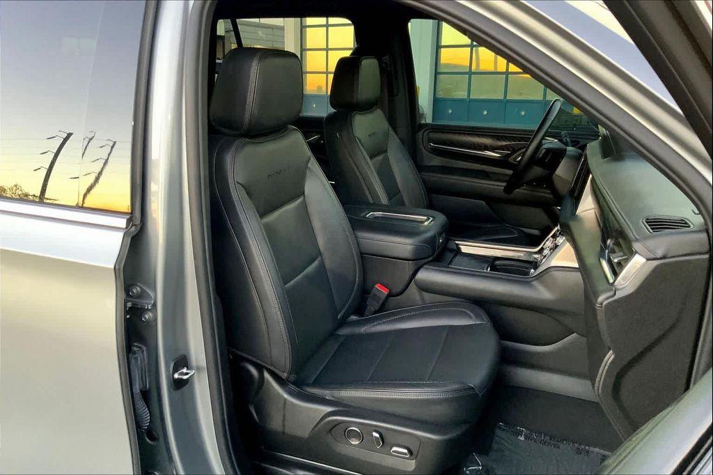 used 2024 GMC Yukon car, priced at $68,385