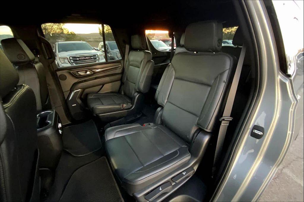 used 2024 GMC Yukon car, priced at $68,385