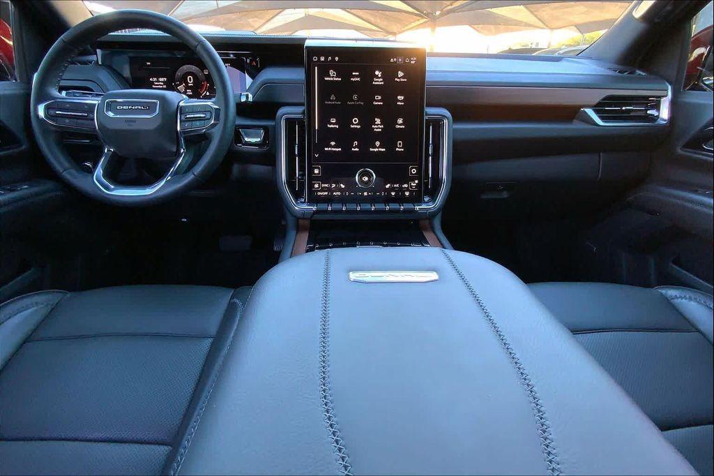 used 2025 GMC Yukon car, priced at $81,982