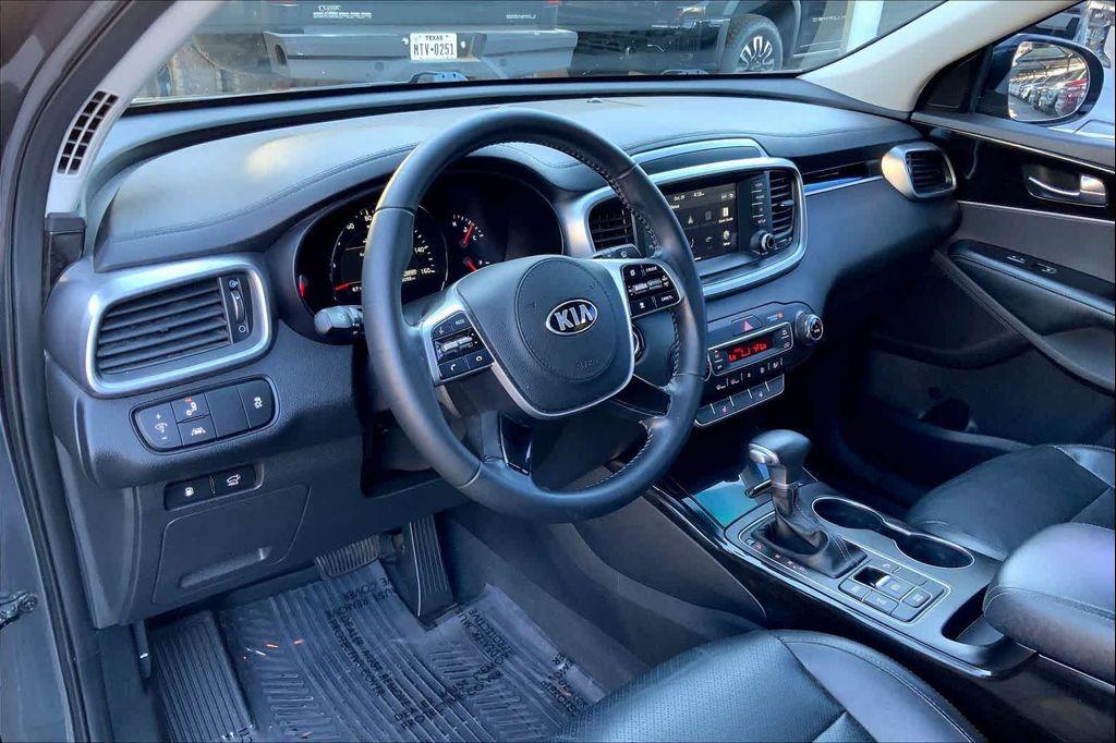 used 2020 Kia Sorento car, priced at $17,982