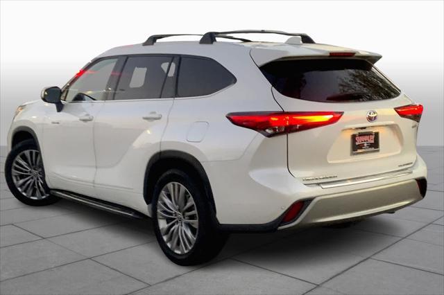 used 2021 Toyota Highlander Hybrid car, priced at $34,792