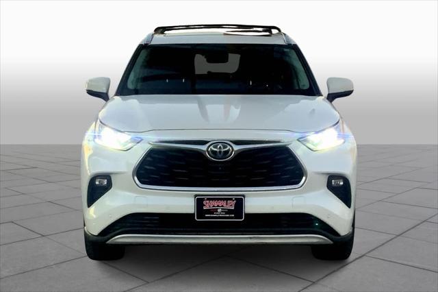 used 2021 Toyota Highlander Hybrid car, priced at $34,792