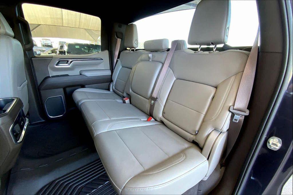 used 2022 Chevrolet Silverado 1500 car, priced at $46,917