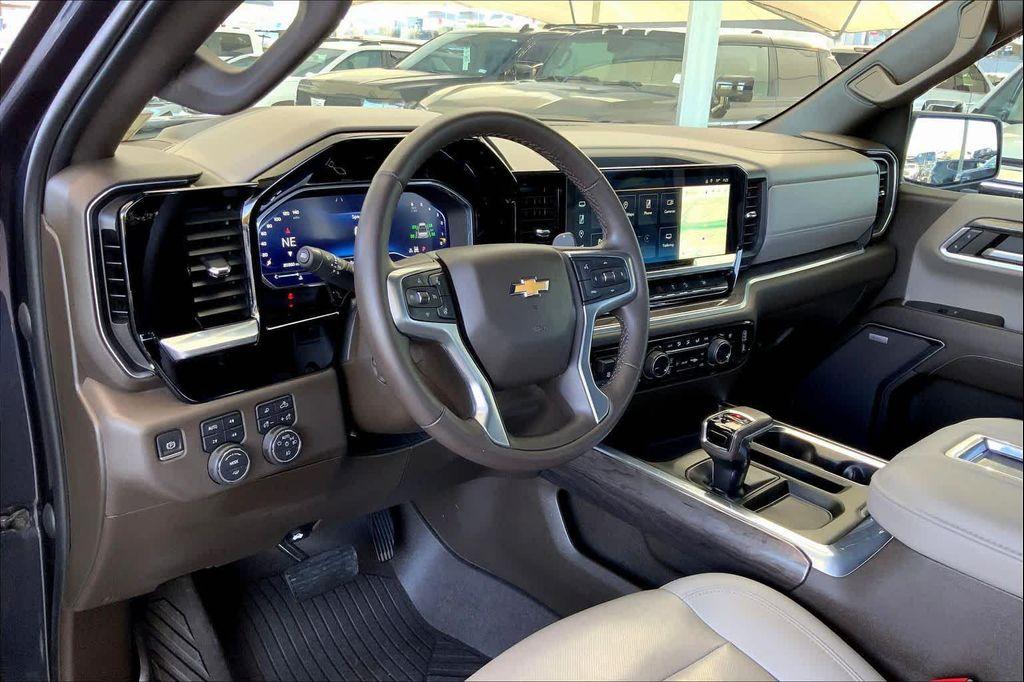 used 2022 Chevrolet Silverado 1500 car, priced at $46,917
