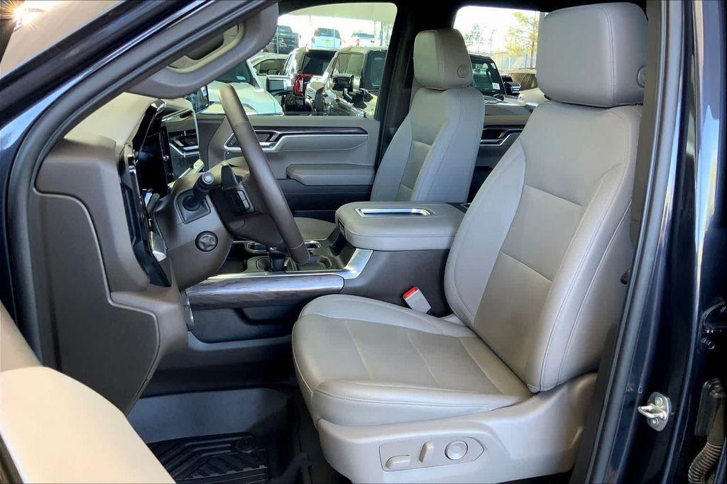 used 2022 Chevrolet Silverado 1500 car, priced at $46,917